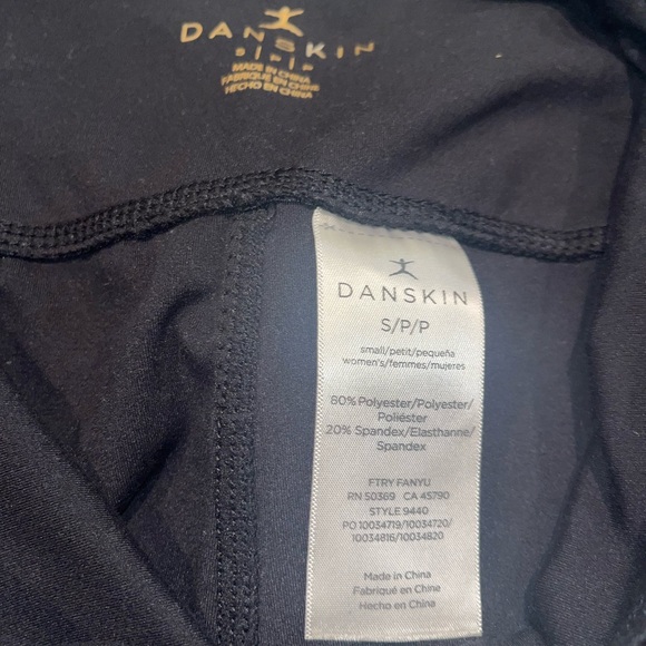 Danskin High Rise 7/8 leggings w/ bonded deep side pockets - Picture 2 of 15